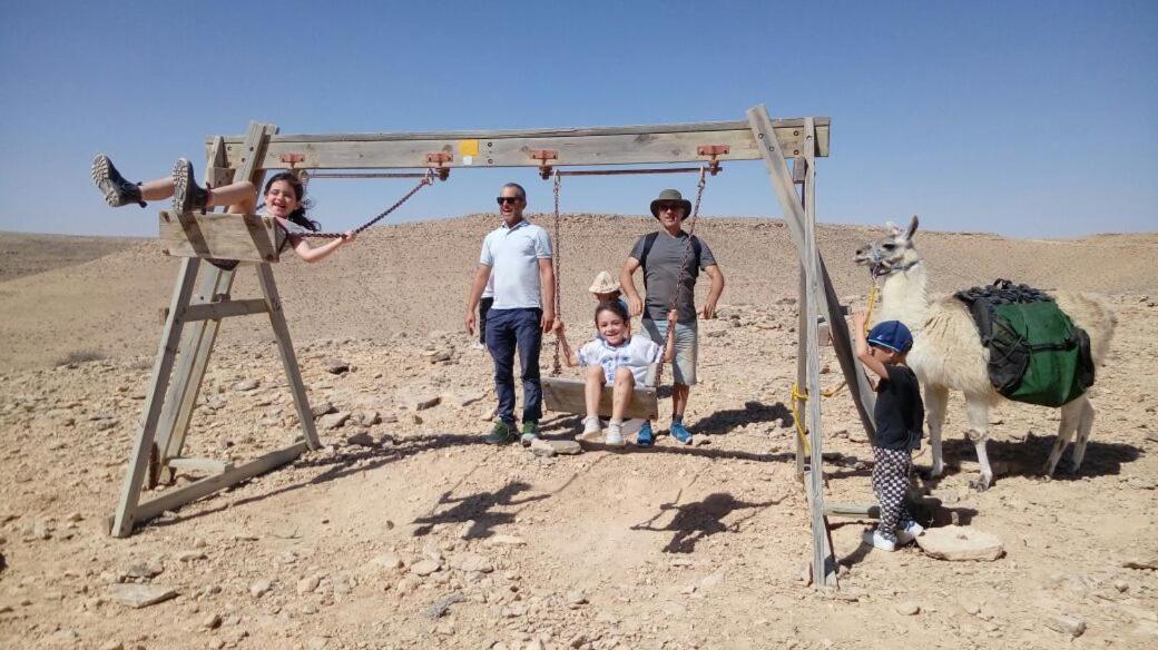 Alpaca Farm - חוות האלפקות Villa Mitzpe Ramon Exteriör bild